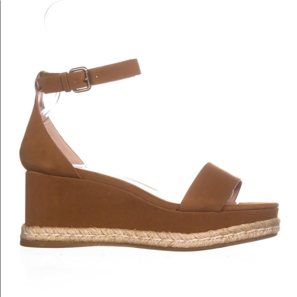 BCBG 'Addie' Espadrille Platform sandal SZ 6